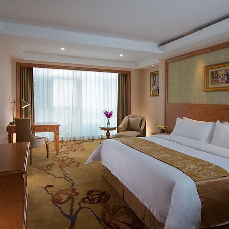 Vienna 3 Best Hotel Wuhan Taibei Road Экстерьер фото