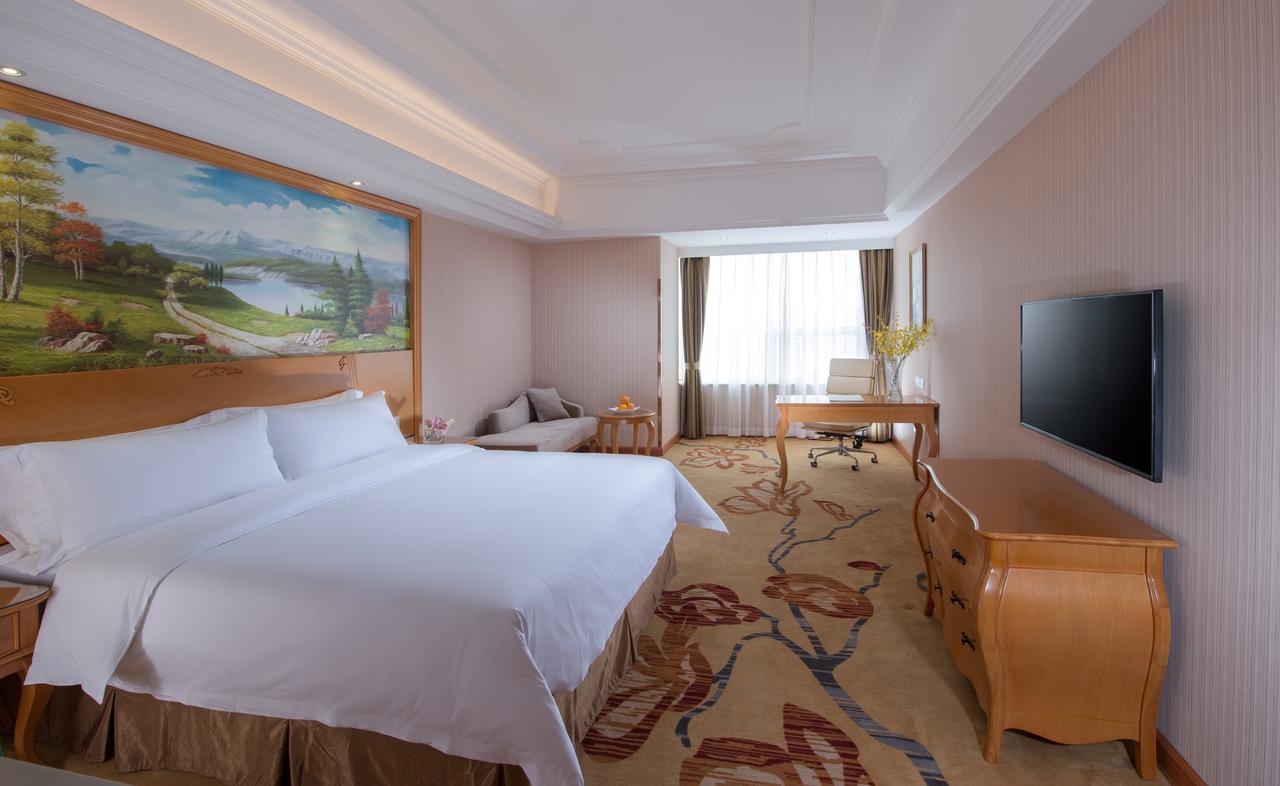 Vienna 3 Best Hotel Wuhan Taibei Road Экстерьер фото